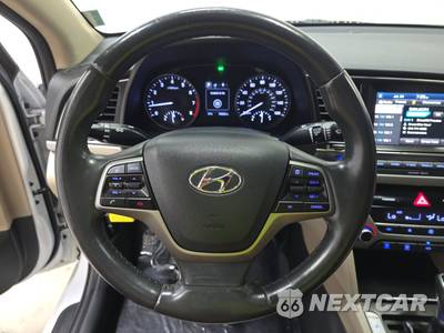 2018 Hyundai Elantra Value Edition Sedan - zdjęcie 10 z 36 - miniatura
