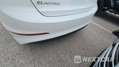 2018 Hyundai Elantra Value Edition Sedan - zdjęcie 21 z 36 - miniatura
