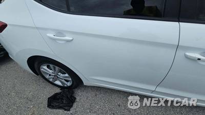 2018 Hyundai Elantra Value Edition Sedan - zdjęcie 20 z 36 - miniatura