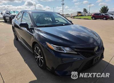 2019 Toyota Camry SE - zdjęcie 2 z 11 - miniatura