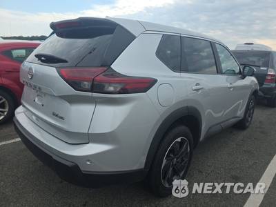 2024 Nissan Rogue SV - zdjęcie 4 z 19 - miniatura