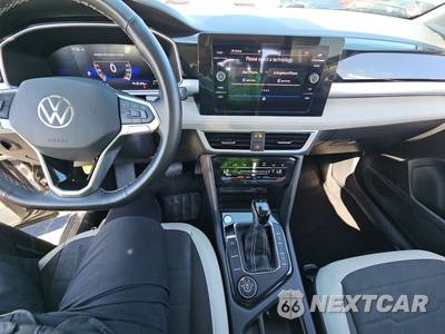 2025 Volkswagen Taos SE - zdjęcie 11 z 26 - miniatura