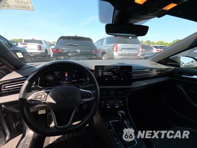 2025 Volkswagen Jetta Sport - zdjęcie 11 z 28 - miniatura