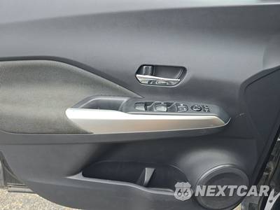 2019 Nissan Kicks SV - zdjęcie 9 z 30 - miniatura
