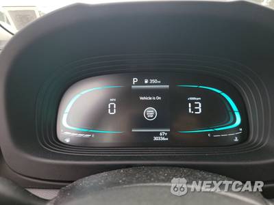 2025 Hyundai Venue SEL - zdjęcie 12 z 22 - miniatura