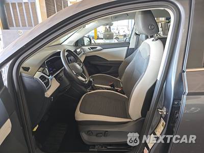 2025 Volkswagen Taos SE - zdjęcie 7 z 34 - miniatura