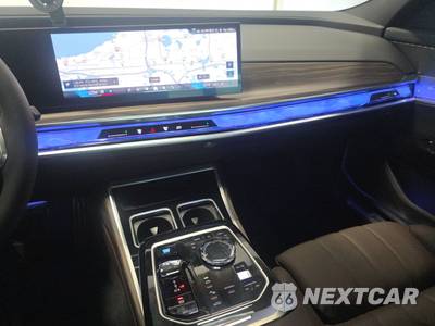 2026 BMW i7 eDrive50 M SPORT LINE - zdjęcie 11 z 19 - miniatura