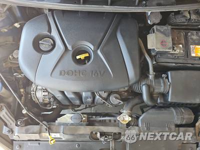 2015 Hyundai Elantra SE Sedan - zdjęcie 15 z 41 - miniatura