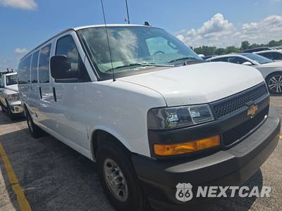 2025 Chevrolet Express 3500 Passenger Van LS 1LS 155.1" WB - zdjęcie 3 z 25 - miniatura