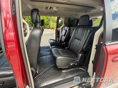 2014 Chrysler Town & Country Touring 121.2" WB - zdjęcie 6 z 18 - miniatura