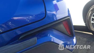 2018 Toyota C-HR XLE - zdjęcie 38 z 46 - miniatura