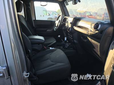 2016 Jeep Wrangler Unlimited Sport - zdjęcie 8 z 31 - miniatura