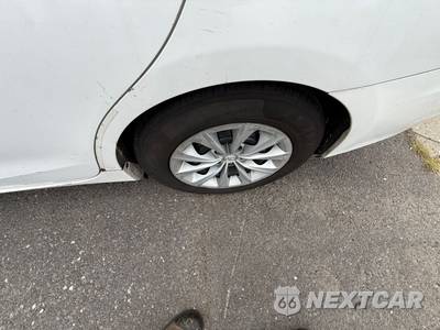 2015 Toyota Camry Hybrid LE - zdjęcie 25 z 85 - miniatura