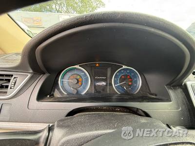 2015 Toyota Camry Hybrid LE - zdjęcie 63 z 85 - miniatura