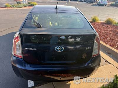 2014 Toyota Prius Three - zdjęcie 4 z 38 - miniatura