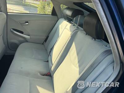 2014 Toyota Prius Three - zdjęcie 13 z 38 - miniatura