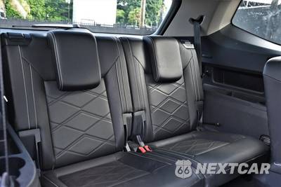 2025 Volkswagen Atlas 2.0T SE w/Technology - zdjęcie 17 z 19 - miniatura