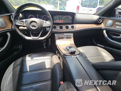 2018 Mercedes-Benz AMG E 43 4MATIC Sedan - zdjęcie 11 z 48 - miniatura