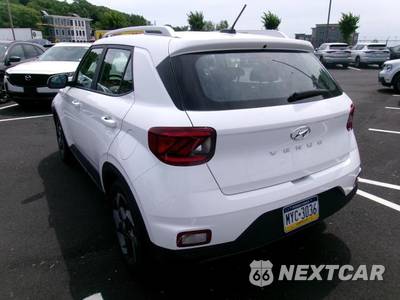 2025 Hyundai Venue SEL - zdjęcie 8 z 25 - miniatura