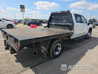 2024 Chevrolet Silverado 3500HD Cab Chassis LT Crew Cab 1LT DRW - zdjęcie 4 z 29 - miniatura