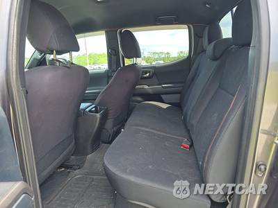 2016 Toyota Tacoma TRD Sport Crew Cab Medium Bed - zdjęcie 13 z 35 - miniatura