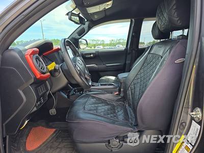 2016 Toyota Tacoma TRD Sport Crew Cab Medium Bed - zdjęcie 7 z 35 - miniatura