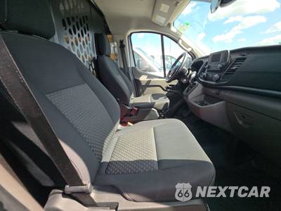 2025 Ford Transit 250 Cargo Van Low Roof 130.0" WB - zdjęcie 8 z 31 - miniatura