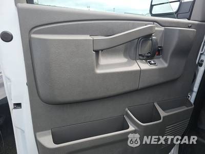 2025 GMC Savana 2500 Cargo Van 1WT 135.0" WB - zdjęcie 9 z 31 - miniatura