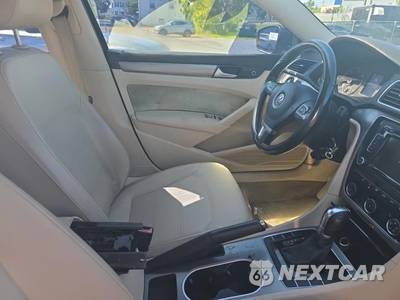 2014 Volkswagen Passat TDI SE w/Sunroof - zdjęcie 24 z 30 - miniatura