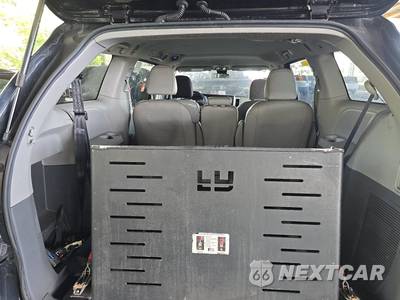 2020 Toyota Sienna L 7-Passenger 119.3" WB - zdjęcie 17 z 36 - miniatura