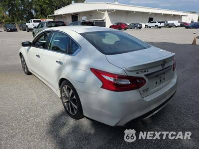 2016 Nissan Altima 2.5 SR - zdjęcie 3 z 17 - miniatura