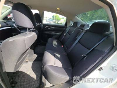 2016 Nissan Altima 2.5 SR - zdjęcie 11 z 17 - miniatura