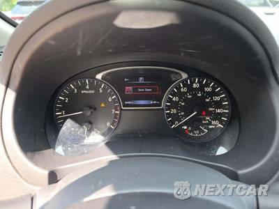 2016 Nissan Altima 2.5 SR - zdjęcie 12 z 17 - miniatura