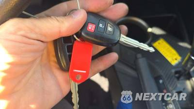 2014 Toyota RAV4 LE - zdjęcie 17 z 38 - miniatura