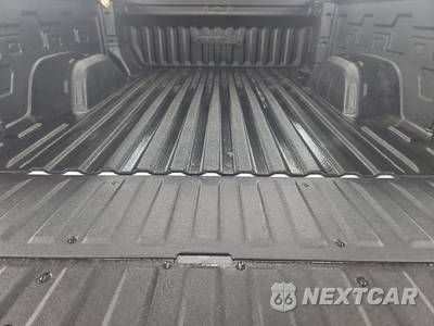2024 GMC Sierra 1500 AT4 Crew Cab Medium Bed - zdjęcie 17 z 30 - miniatura