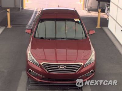 2015 Hyundai Sonata SE - zdjęcie 2 z 36 - miniatura