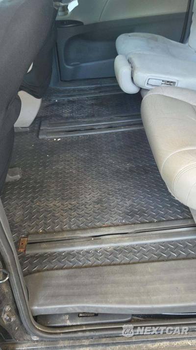 2019 Toyota Sienna L 7-Passenger 119.3" WB - zdjęcie 35 z 54 - miniatura