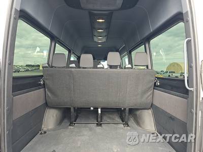 2025 Mercedes-Benz Sprinter 2500 Passenger Van 170.0" WB - zdjęcie 18 z 24 - miniatura