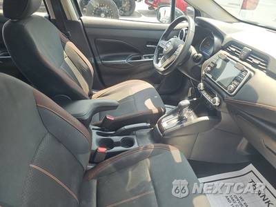 2020 Nissan Versa SR - zdjęcie 8 z 18 - miniatura