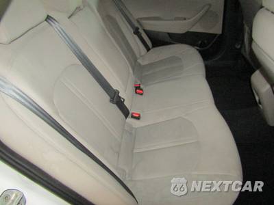 2017 Hyundai Sonata SE - zdjęcie 17 z 21 - miniatura