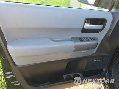 2013 Toyota Sequoia Limited - zdjęcie 9 z 60 - miniatura