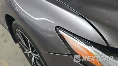 2023 Toyota Camry SE - zdjęcie 34 z 42 - miniatura