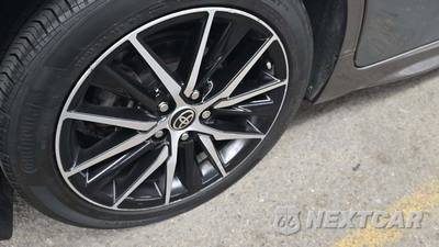 2023 Toyota Camry SE - zdjęcie 24 z 42 - miniatura