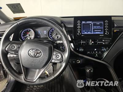2023 Toyota Camry SE - zdjęcie 11 z 42 - miniatura
