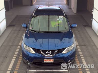 2017 Nissan Rogue Sport SV - zdjęcie 2 z 38 - miniatura