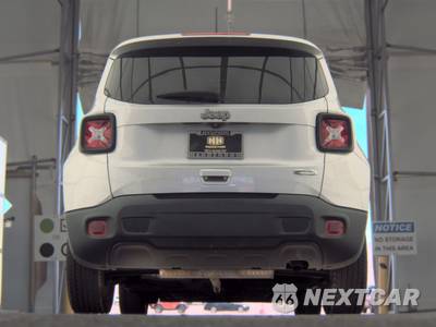 2020 Jeep Renegade Latitude - zdjęcie 7 z 29 - miniatura