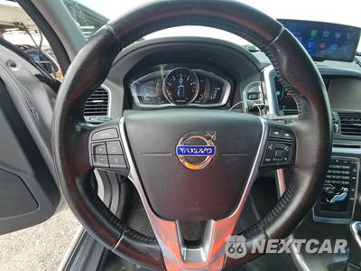 2016 Volvo XC60 T6 - zdjęcie 10 z 23 - miniatura