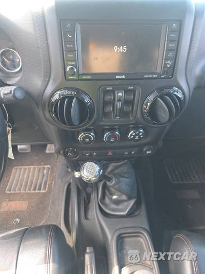 2012 Jeep Wrangler Unlimited Altitude Edition - zdjęcie 11 z 23 - miniatura