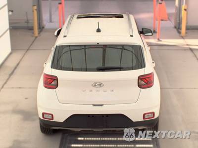 2025 Hyundai Venue SEL - zdjęcie 5 z 24 - miniatura