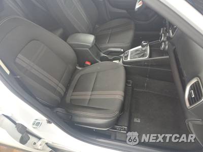 2025 Hyundai Venue SEL - zdjęcie 8 z 24 - miniatura